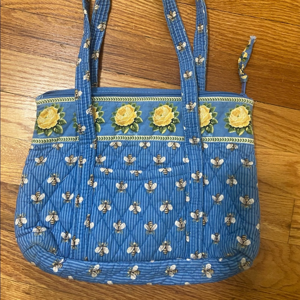 Retired Vera Bradley bee pattern purse